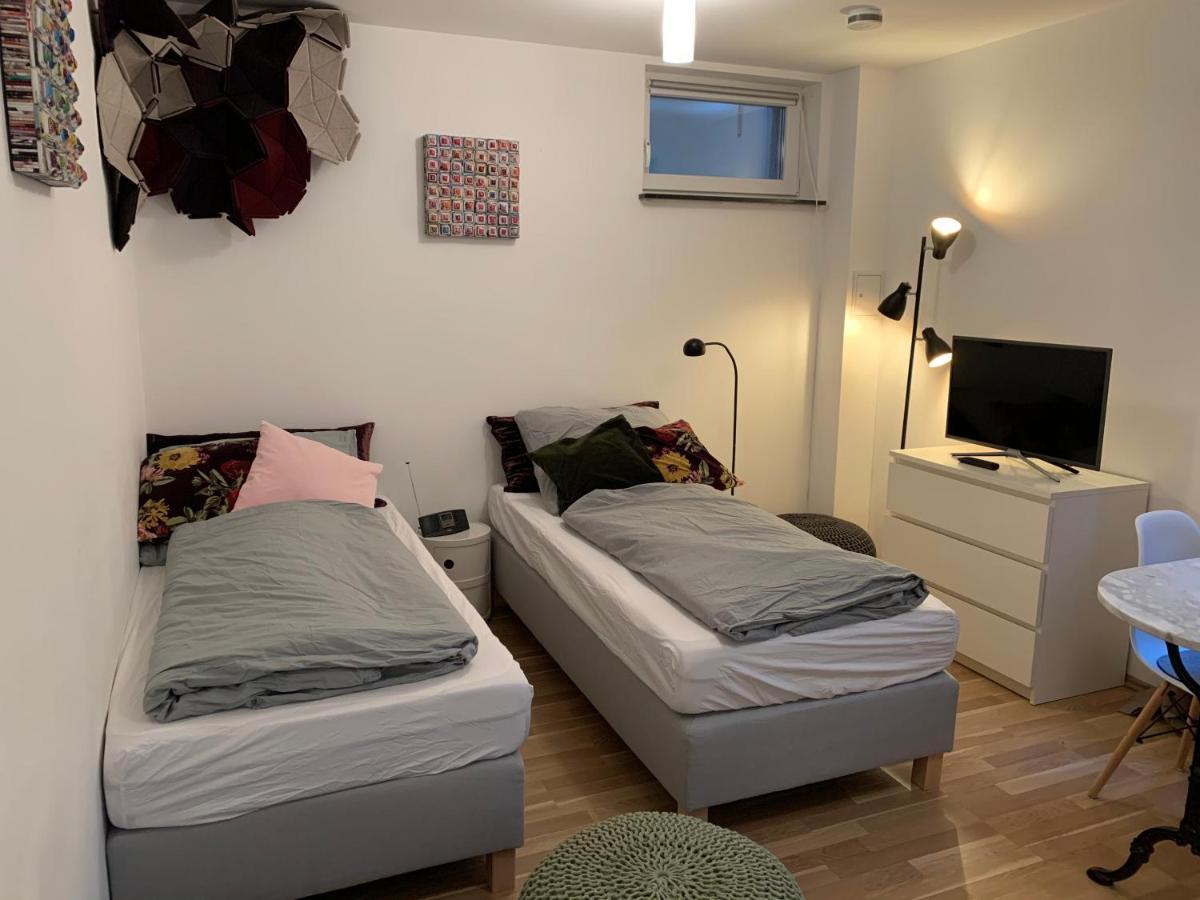 Helle Souterrainwohnung Mit Komfort München Eksteriør billede